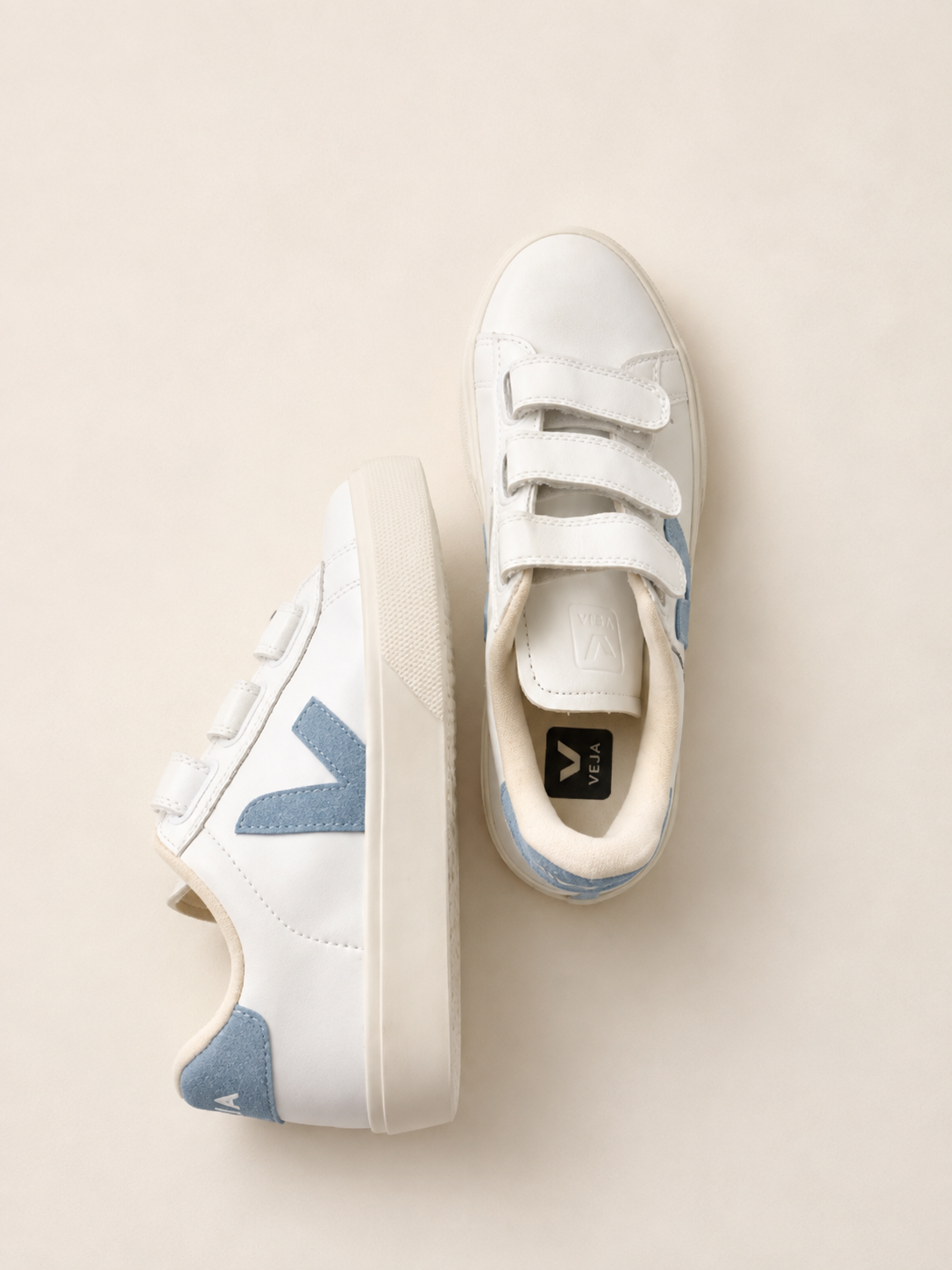VEJA Recife ChromeFree Leather White/Blue