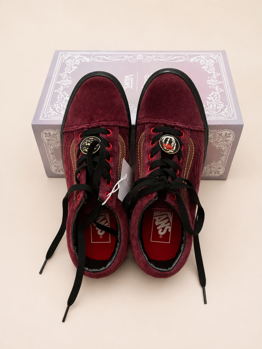 VANS x DISNEY OLD SKOOL MAROON VELVET SNOW WHITE SHOES
