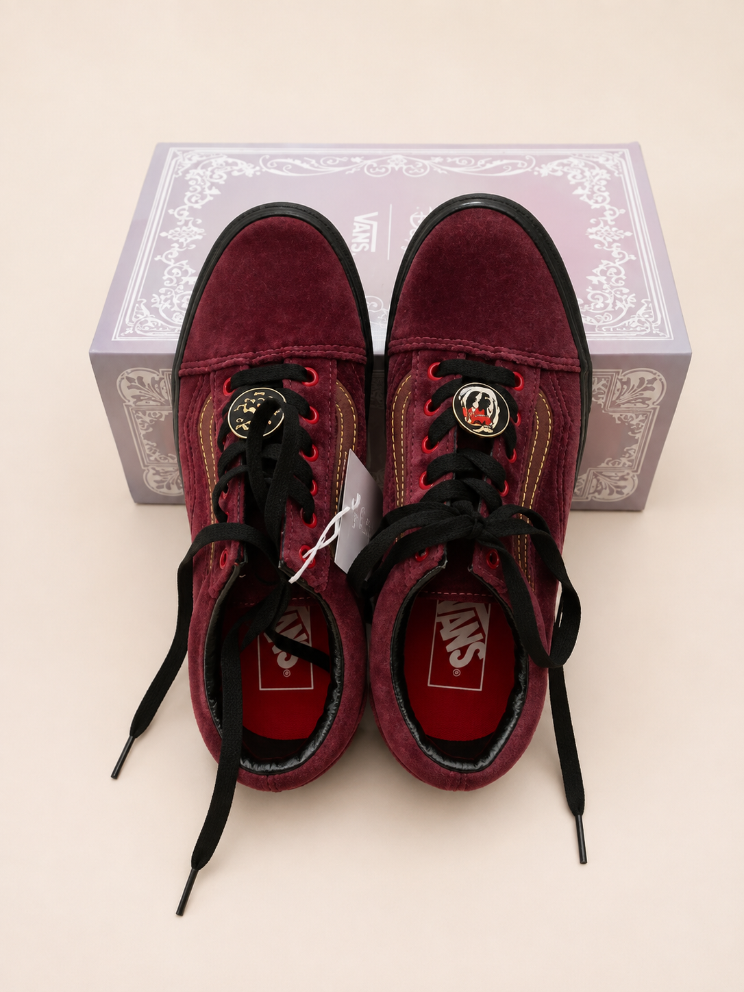 VANS x DISNEY OLD SKOOL MAROON VELVET SNOW WHITE SHOES