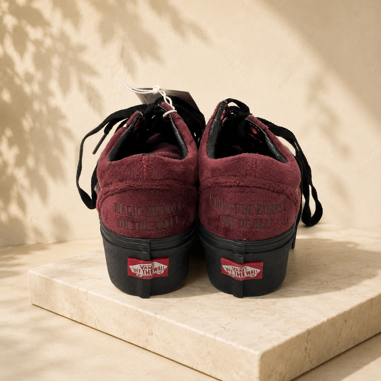 VANS x DISNEY OLD SKOOL MAROON VELVET SNOW WHITE SHOES
