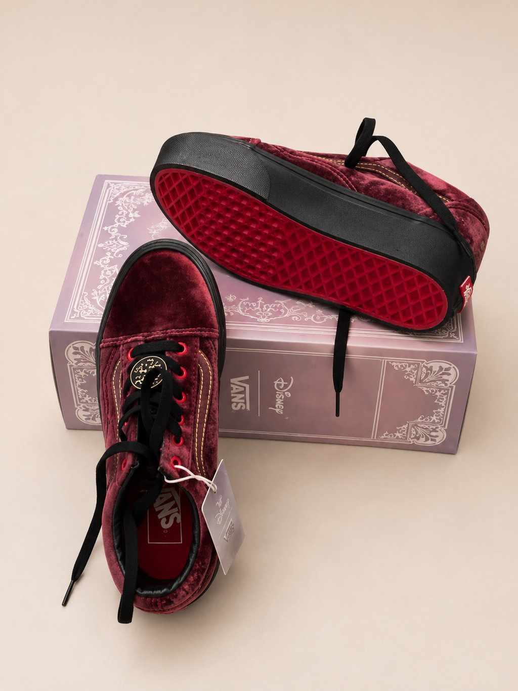 VANS x DISNEY OLD SKOOL MAROON VELVET SNOW WHITE SHOES